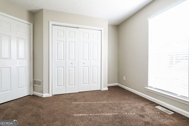 Building Photo - 1530 Bramlett Forest Trail SE