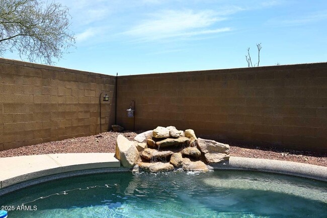 Building Photo - 2503 W Kit Carson Trail