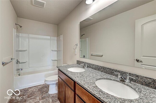 Building Photo - 5420 Laurel Crest Run