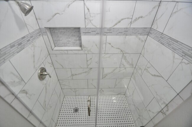 Building Photo - 734 Hambrick Ct
