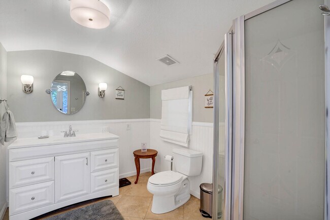 Building Photo - 1826 58th St S