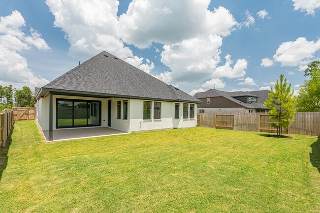 Building Photo - 16231 Sheridan River Trl