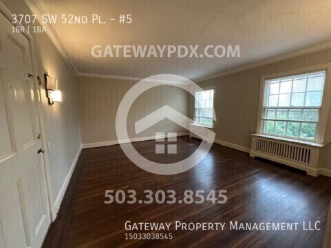 Building Photo - 3707 SW 52nd Pl