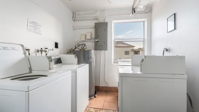 laundry on floor - 3001 NW 48th Ave