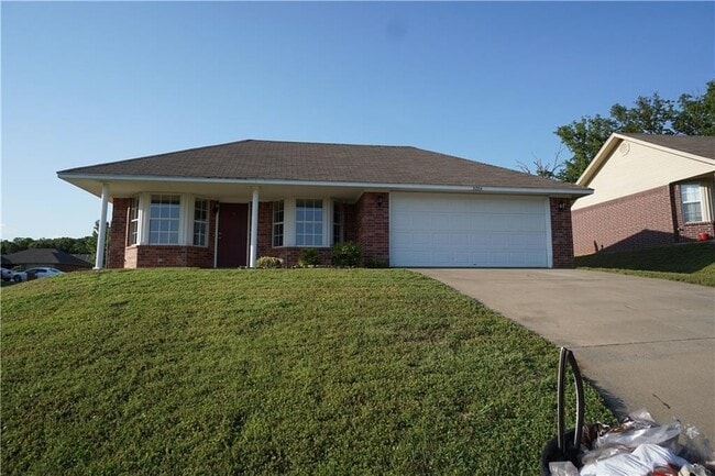 Primary Photo - 3 Bedroom 2 Bath House, Total Electric, Tw...