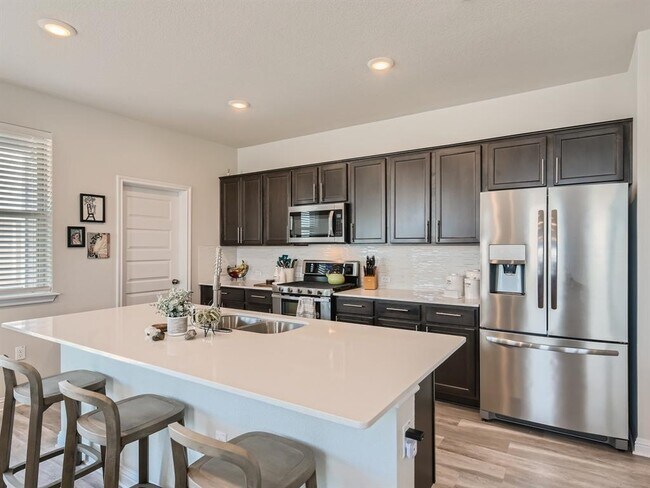 Building Photo - 7909 Mandela Bend