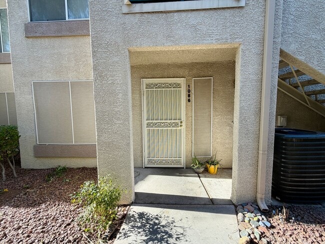 Building Photo - 5710 E Tropicana Ave