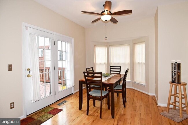 Building Photo - 25445 Carberry Dr