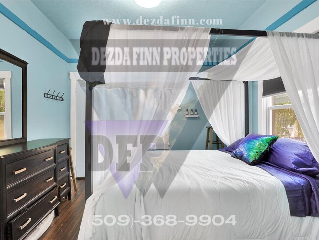 Building Photo - Northside 3Bed, 1Bath Vintage Bungalow