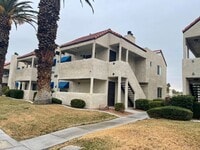 Building Photo - Great 2 Bedroom and 2 bath Condo on First Floor close to UNLV