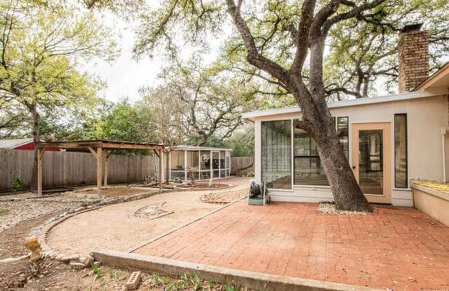 Building Photo - 4422 Meredith Woods St