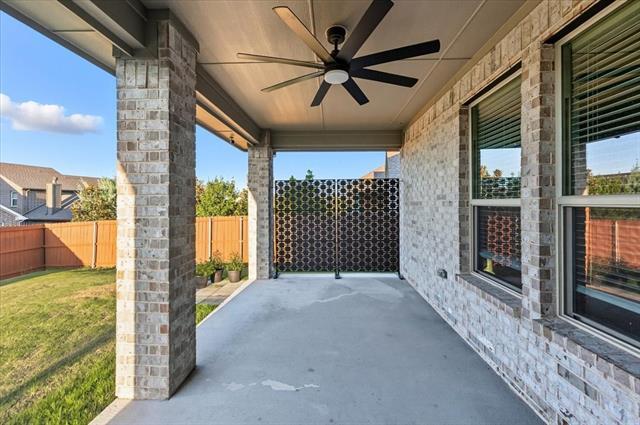 Building Photo - 15028 Gladstone Dr