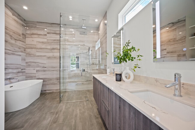 Building Photo - 4709 Walden Ct