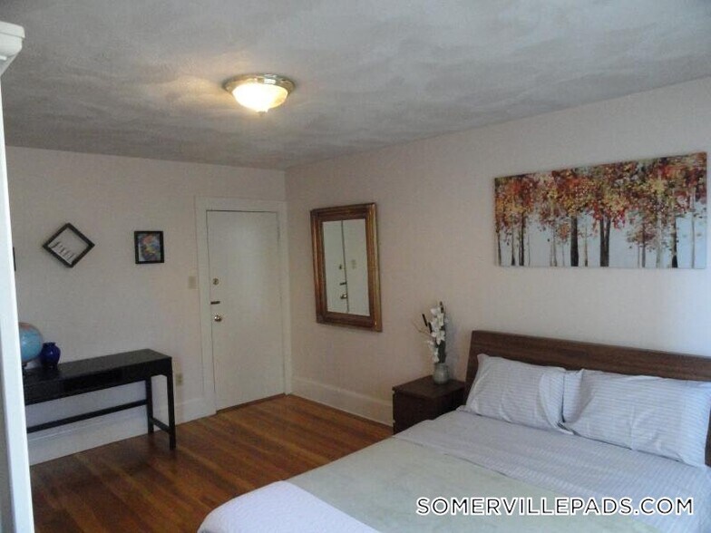 Building Photo - 402 Highland Ave
