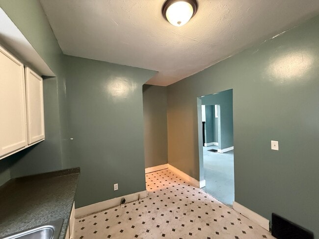 Building Photo - 14016 Castalia Ave