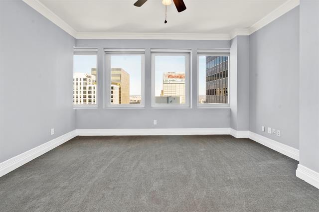 Building Photo - 350 N Ervay St