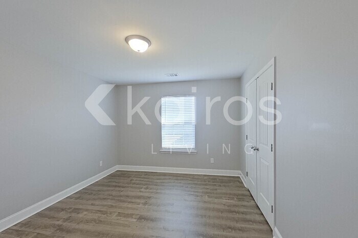 Building Photo - 100 Mountain Holly Rd