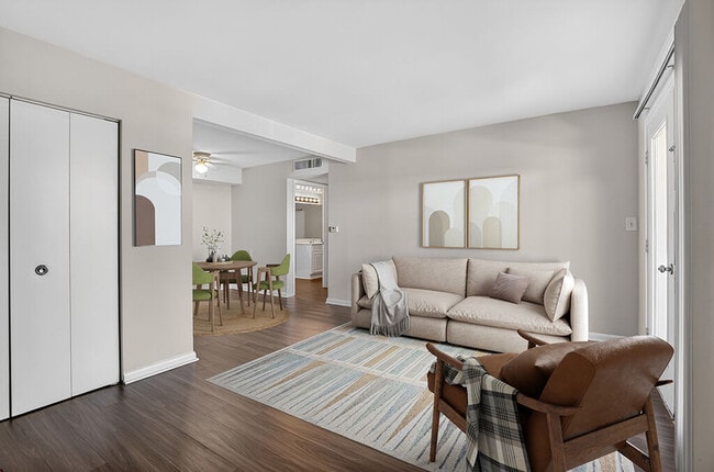 Building Photo - Brentwood Apartment Homes