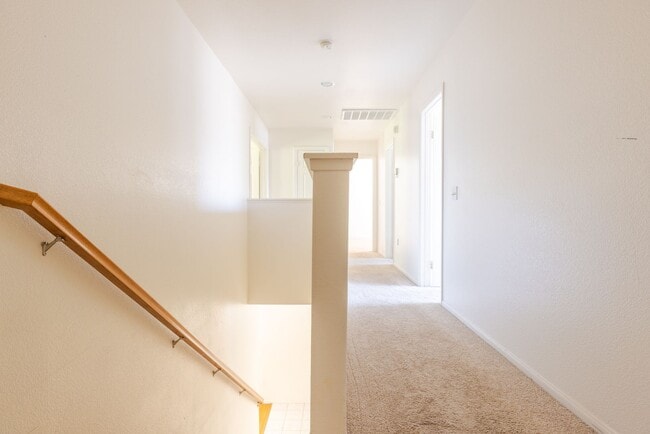 Building Photo - Stunning 4-Bedroom Home for Rent in Brawley!