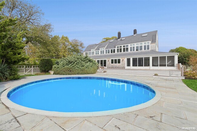 Building Photo - 91 Beach Ln