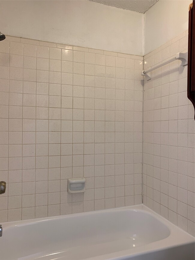 Building Photo - 7026 Rockergate Dr