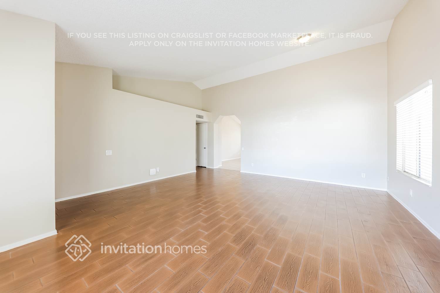 Building Photo - 8249 W Dreyfus Dr