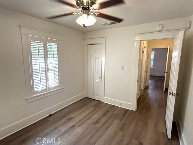 Building Photo - 246 W 4th St