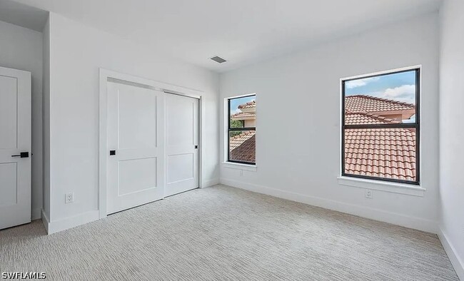 Building Photo - 7968 Cordoba Pl