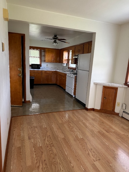 Building Photo - 10414 Arizona St
