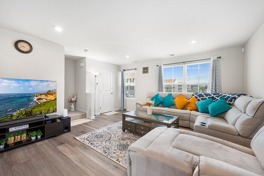 Building Photo - 26 L Wendowski St