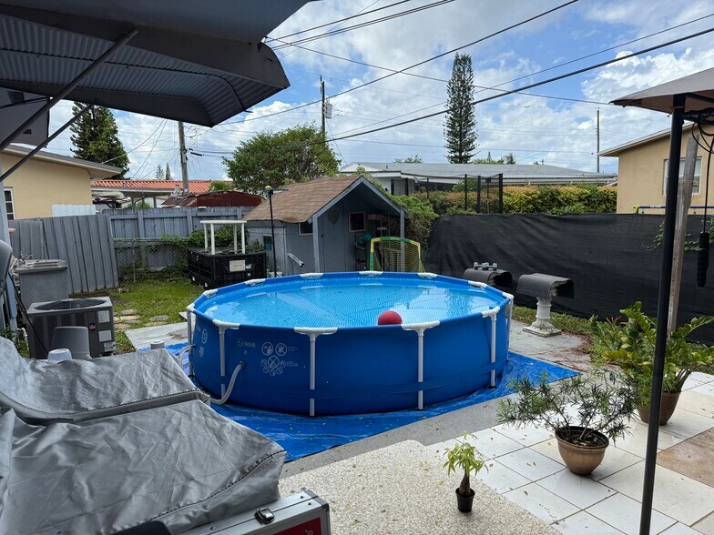 Building Photo - 11361 SW 7th St