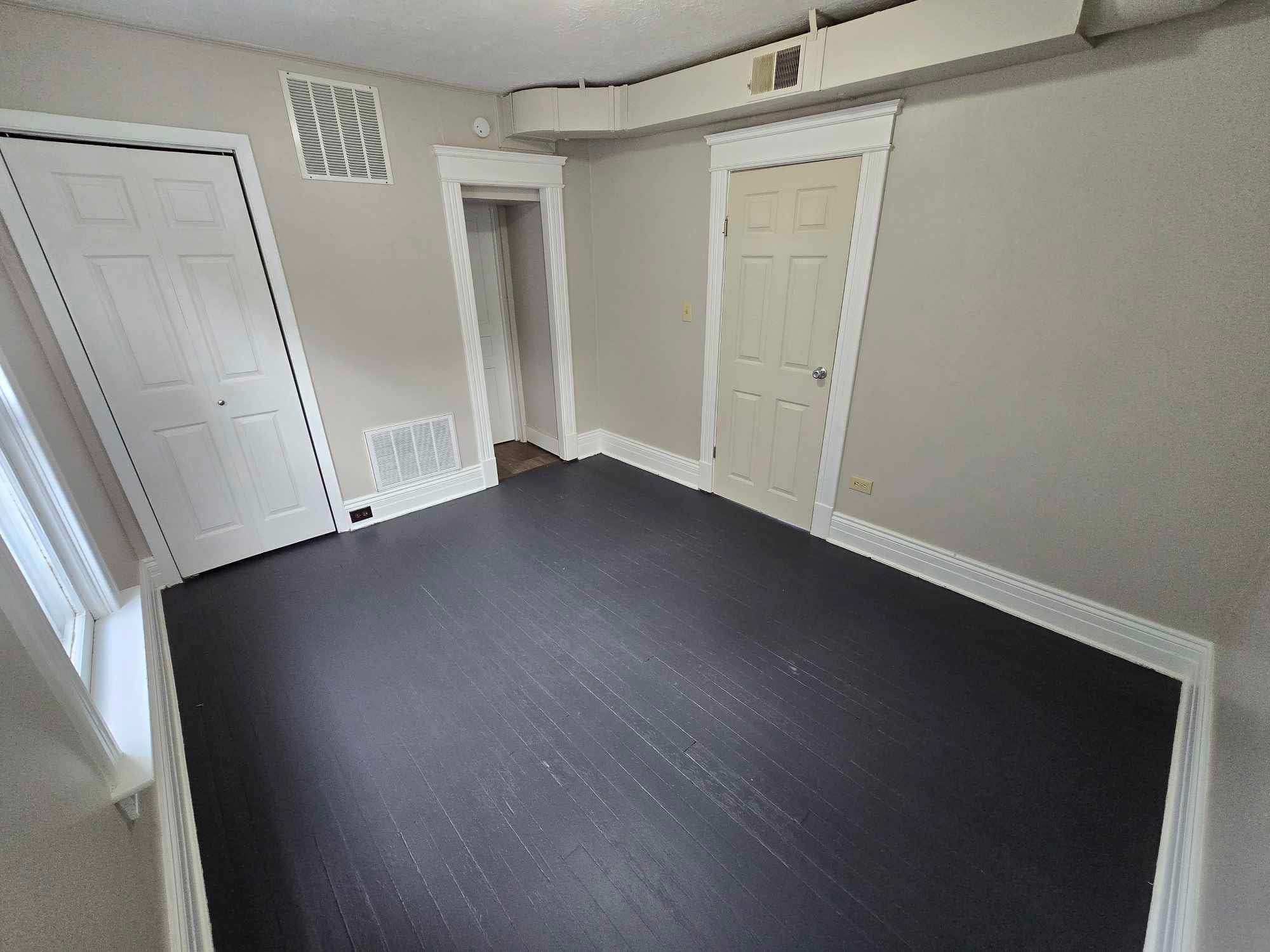 Building Photo - 336 W 29th St