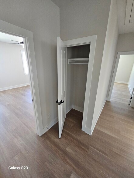 Building Photo - 704 Torwood Dr