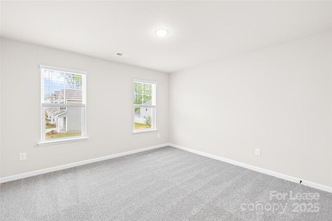 Building Photo - 2116 Clapham Ct