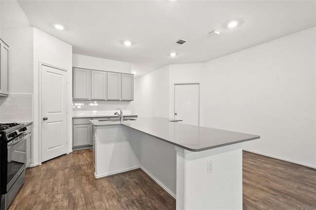 Building Photo - 3808 Ignacio Dr