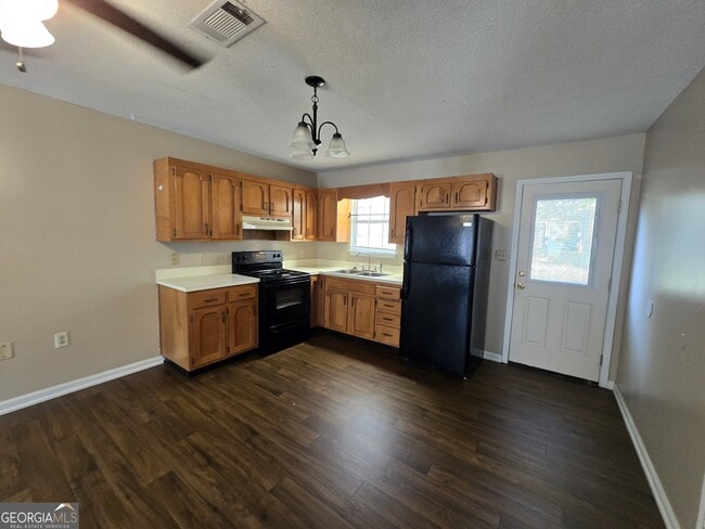 Building Photo - 403 E Lawnwood Ave