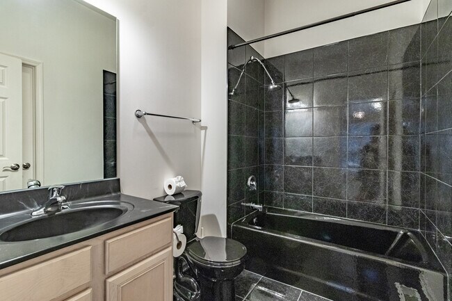 Building Photo - 20560 N Westpark Pl