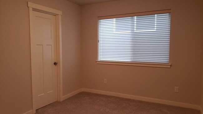 Building Photo - 4 Bedroom Home in Silverdale's Woodbridge Community!