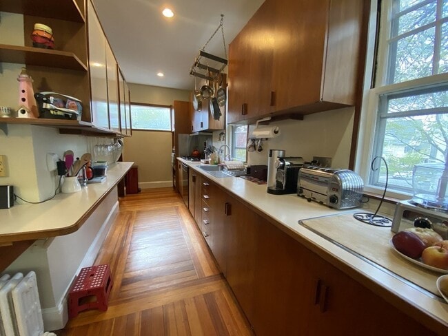 Building Photo - 153 Upland Rd