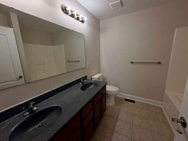 Building Photo - 208 Whitley