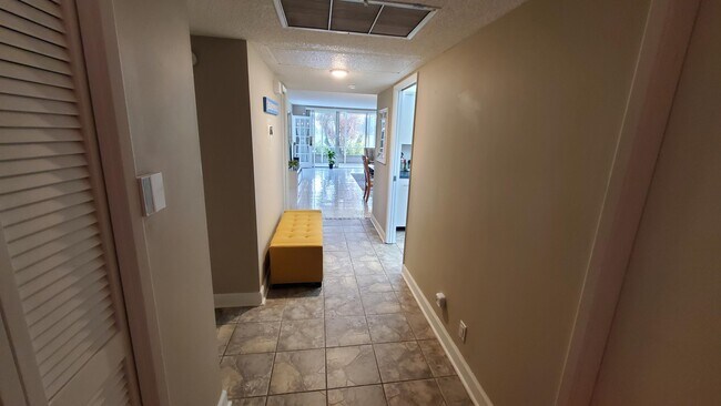 Building Photo - 3800 Oaks Clubhouse Dr