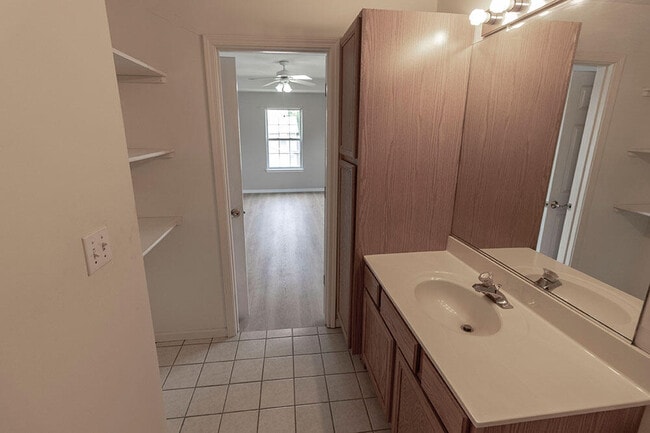 Building Photo - 5981 E Limoges Dr