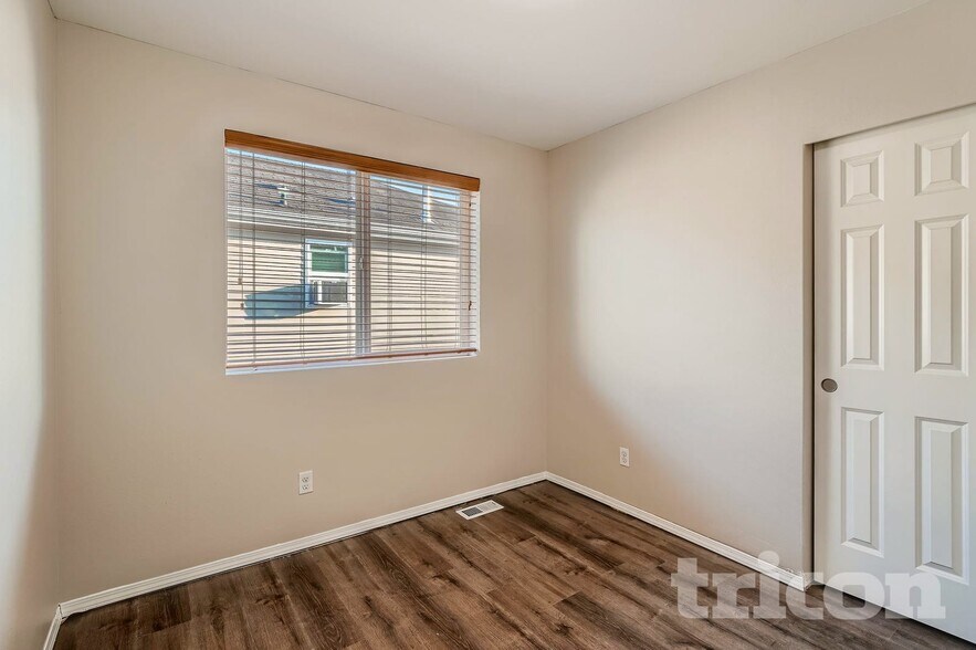 Building Photo - 18012 17th Ave Ct E