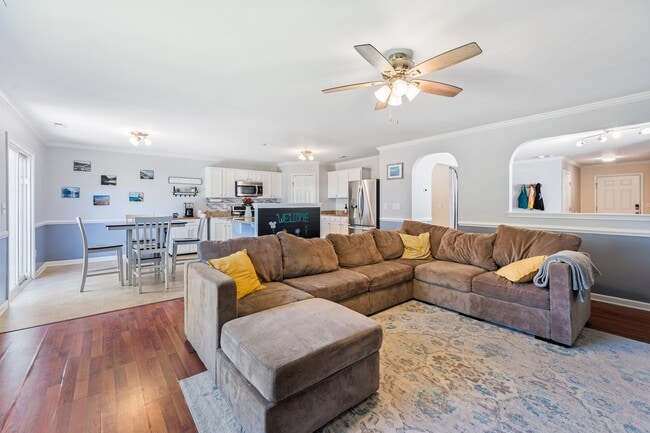 Building Photo - 110 Bray Dr