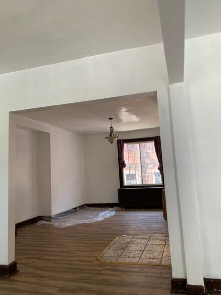 Building Photo - 5883 Darlington Rd