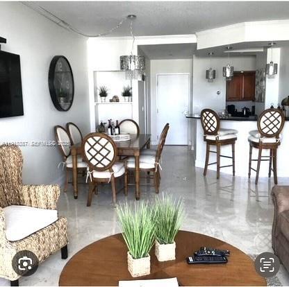 Building Photo - 6917 Collins Ave