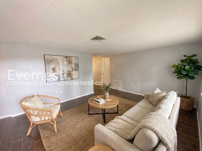 Building Photo - 6723 Ranchwood Loop