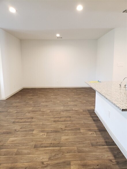 Building Photo - 1510 Westland Ct