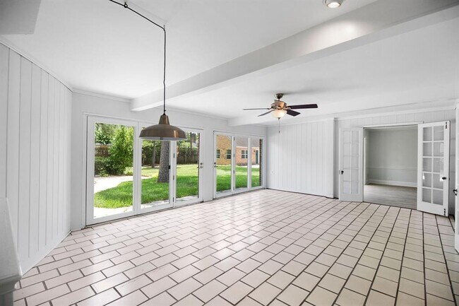 Building Photo - 3424 S MacGregor Way