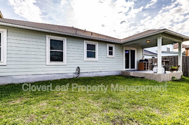 Building Photo - 4112 Cherry Tree Dr